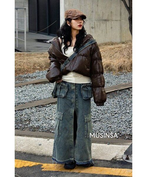 AVANDRESS(アバンドレス )の「Evelyn Long Denim Skirt BLUE(スカート・レディース・ブルー・MEDIUM/LARGE/SMALL/X-LARGE)」の14枚目の写真