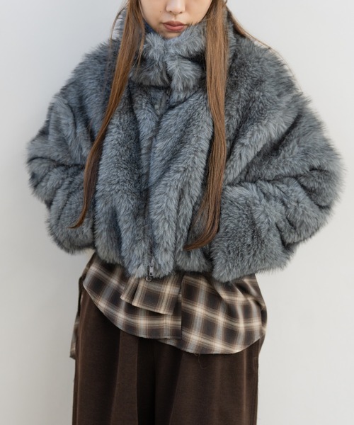 hwyl(ヒュイル)の「ショート丈 フェイクファージャケット(その他アウター・レディース・グレー系その他/ベージュ系その他・FREE)」の13枚目の写真