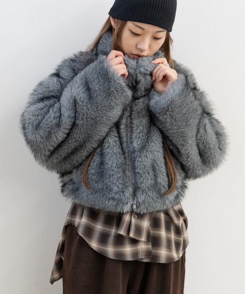 hwyl(ヒュイル)の「ショート丈 フェイクファージャケット(その他アウター・レディース・グレー系その他/ベージュ系その他・FREE)」の14枚目の写真