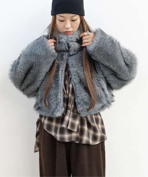 hwyl(ヒュイル)の「ショート丈 フェイクファージャケット(その他アウター・レディース・グレー系その他/ベージュ系その他・FREE)」の15枚目の写真