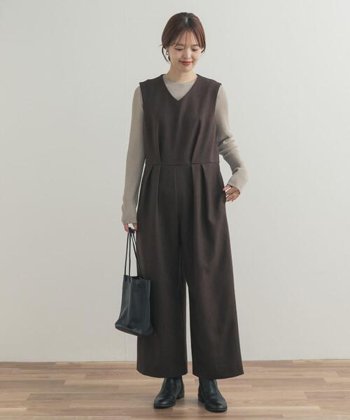 URBAN RESEARCH DOORS（アーバンリサーチドアーズ）の「Vネックオールインワン（ワンピース・レディース・ブラウン/ブラック・MEDIUM/SMALL）」の7枚目の写真