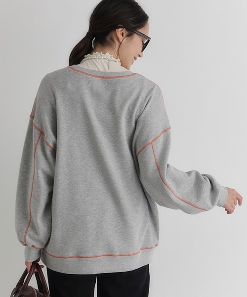 Right-on(ライトオン)の「HONEYSUCKLE ROSE(ハニーサックルローズ)【レディース】配色ステッチスウェットプルオーバー(スウェット・レディース・ブラック/サックスブルー/グレー・S/M/L)」の21枚目の写真