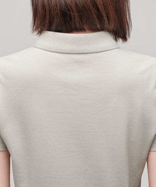 MUSINSA STANDARD WOMAN(ムシンサスタンダードウーマン)の「【クールタンダード】レディースクロップドピケポロシャツ【きのこ】(ポロシャツ・レディース・その他・SMALL/MEDIUM/LARGE/X-SMALL)」の4枚目の写真
