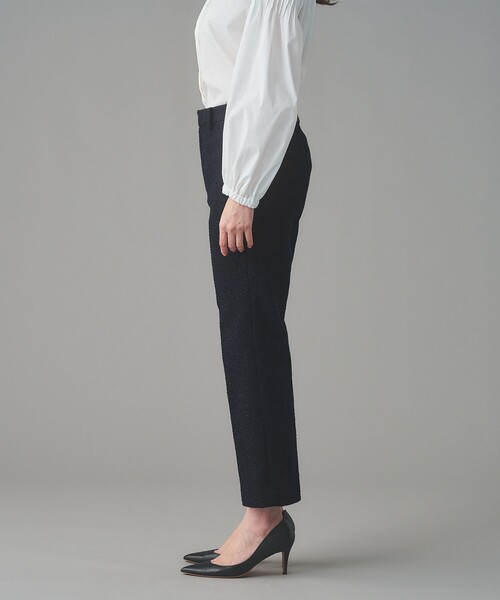 UNITED ARROWS(ユナイテッドアローズ)の「2トーン ツイードライク パンツ(スラックス・レディース・ブラック/ネイビー・40/38/36/34)」の5枚目の写真