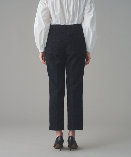 UNITED ARROWS(ユナイテッドアローズ)の「2トーン ツイードライク パンツ(スラックス・レディース・ブラック/ネイビー・40/38/36/34)」の6枚目の写真