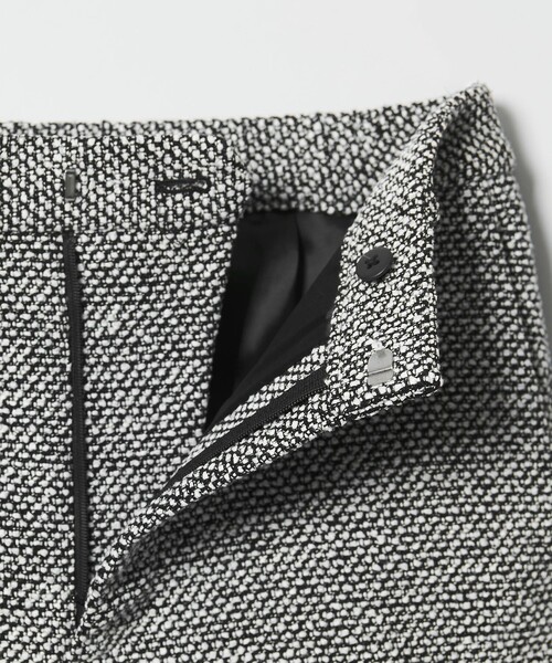 UNITED ARROWS(ユナイテッドアローズ)の「2トーン ツイードライク パンツ(スラックス・レディース・ブラック/ネイビー・40/38/36/34)」の12枚目の写真