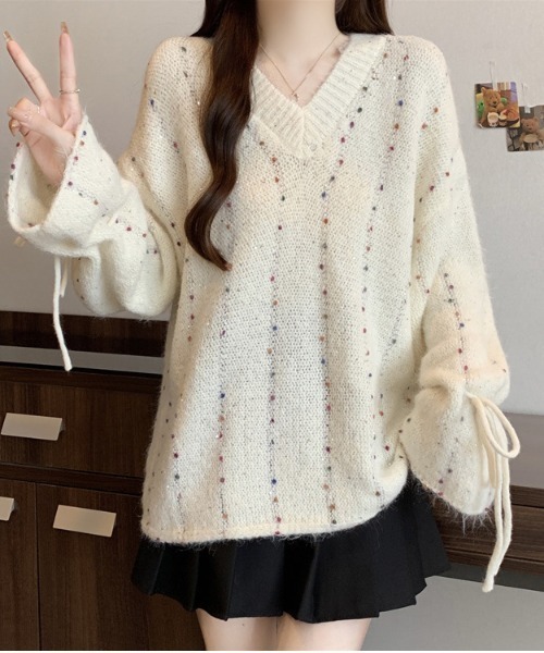 gossip!ロサンゼルス(ゴシップロサンゼルス)の「YUGA Vネック ルーズドローストリングニットセーター(ニット/セーター・レディース・オフホワイト/ダークブラウン/ネイビー・FREE)」の5枚目の写真