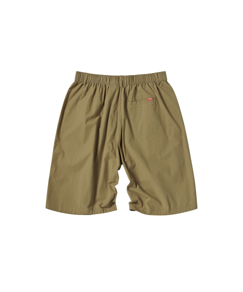 COMONINOZ（コモニノズ）の「ツータックボタンショートパンツ [カーキ]（その他パンツ・メンズ・カーキ・SMALL/MEDIUM/LARGE）」の3枚目の写真
