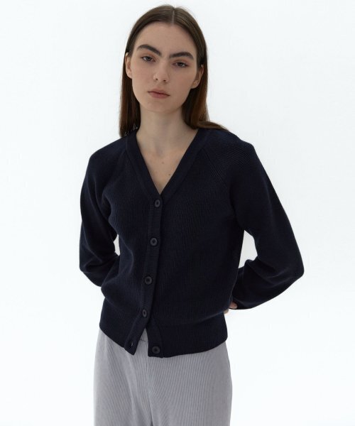 38COMEONCOMMON(38カモンコモン)の「21AU V-NECK LINE RIBBED CARDIGAN (NAVY)(カーディガン/ボレロ・レディース・その他・FREE)」の6枚目の写真