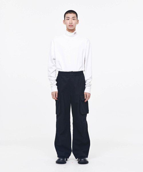 AFTERPRAY(アフタープレイ)の「ワイドミリタリーカーゴパンツブラック(その他パンツ・レディース・その他・LARGE/MEDIUM/SMALL)」の2枚目の写真