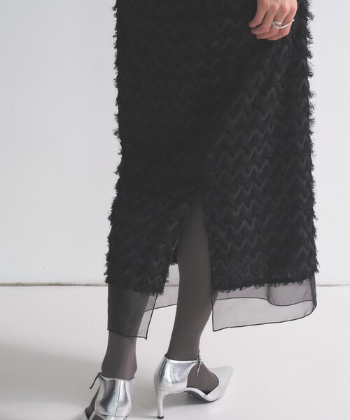 GALLEST(ギャレスト)の「【オケージョン/セレモニー】フリンジタイトスカート(スカート・レディース・オフホワイト/ブラック・36/38/40)」の11枚目の写真