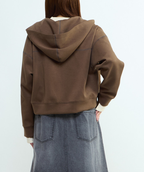 CONVERSE TOKYO(コンバーストウキョウ)の「ONEPOINT STAR★ SHORT HOODIE(パーカー・レディース・ブラック/ブラウン/グリーン・FREE)」の10枚目の写真