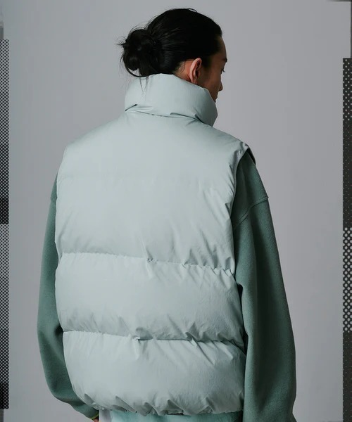 FACETASM（ファセッタズム）の「FACETASM/ファセッタズム/FLOWING DOWN VEST（ダウンベスト・メンズ・ミント/ブラック・3/4）」の3枚目の写真