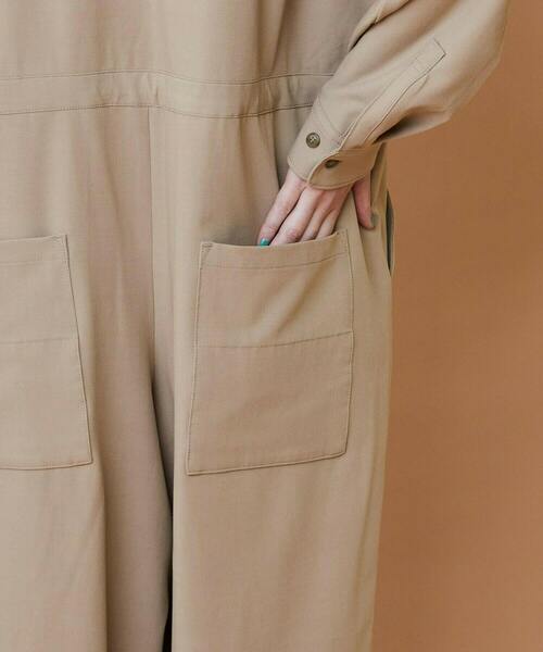 FRAPBOIS(フラボア)の「T/Rギャバ オールインワン(つなぎ/オールインワン・レディース・ブラック/ベージュ・1/2)」の9枚目の写真