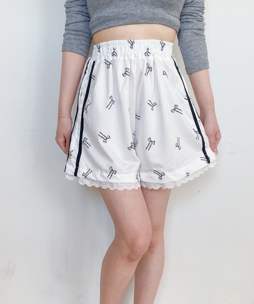 pyornim(ピョルニム)の「リボン柄 裾レース スウェットショーツ パジャマ ショートパンツ(その他パンツ・レディース・ホワイト/ブラック/グレー・M/L)」の13枚目の写真