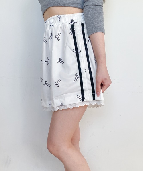 pyornim(ピョルニム)の「リボン柄 裾レース スウェットショーツ パジャマ ショートパンツ(その他パンツ・レディース・ホワイト/ブラック/グレー・M/L)」の15枚目の写真
