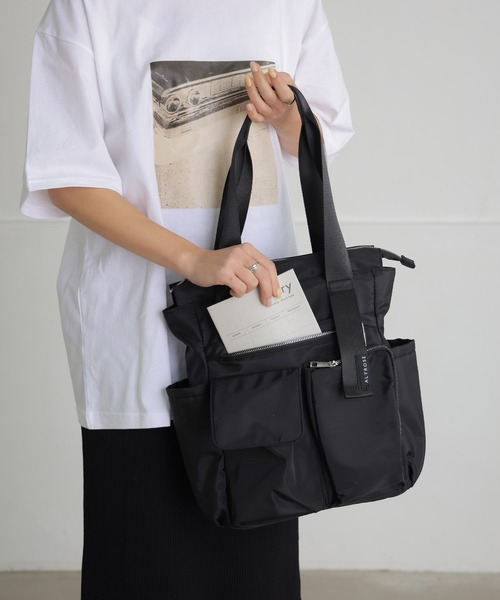 ALTROSE（アルトローズ）の「【A4対応】リュック トート 2WAY 多収納 アトス（バックパック/リュック・レディース・アイボリー/ブラック/グレー・FREE）」の8枚目の写真