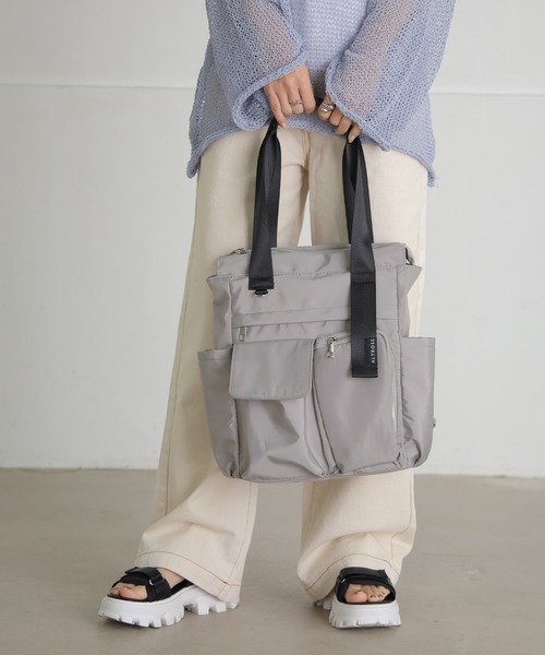 ALTROSE（アルトローズ）の「【A4対応】リュック トート 2WAY 多収納 アトス（バックパック/リュック・レディース・アイボリー/ブラック/グレー・FREE）」の15枚目の写真