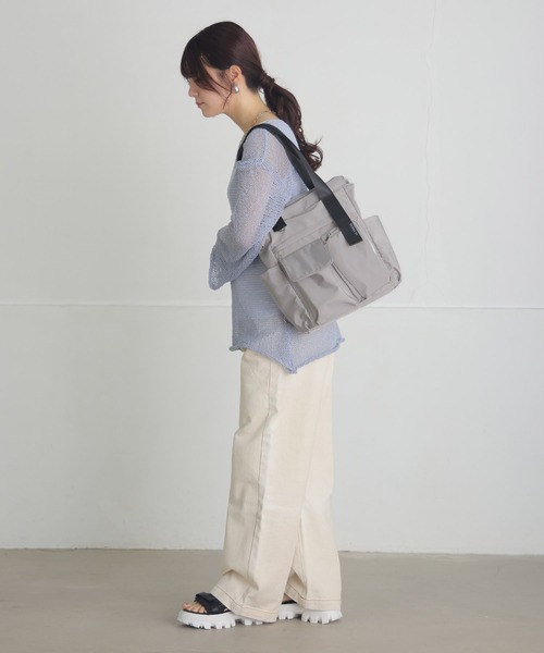 ALTROSE（アルトローズ）の「【A4対応】リュック トート 2WAY 多収納 アトス（バックパック/リュック・レディース・アイボリー/ブラック/グレー・FREE）」の18枚目の写真