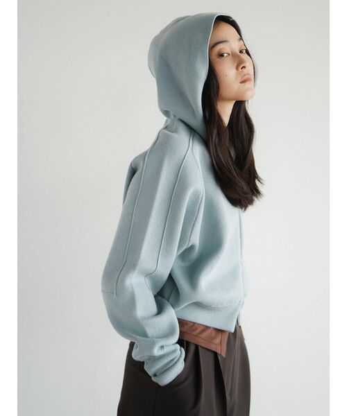 FIKA.(フィーカ)の「Cotton knit double zip hoodie(パーカー・レディース・杢グレー/オフホワイト/ブルー・MEDIUM)」の4枚目の写真