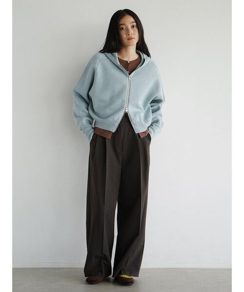 FIKA.(フィーカ)の「Cotton knit double zip hoodie(パーカー・レディース・杢グレー/オフホワイト/ブルー・MEDIUM)」の11枚目の写真