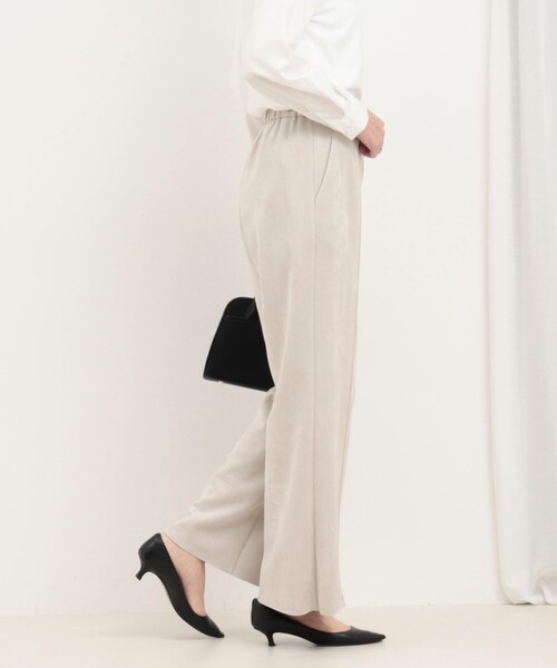 MICO COULIER（ミコクリエ）の「《セレモニー対応》ダブルフェイスフェイクスエードパンツ（その他パンツ・レディース・チャコールグレー/グレイッシュベージュ・38）」の8枚目の写真