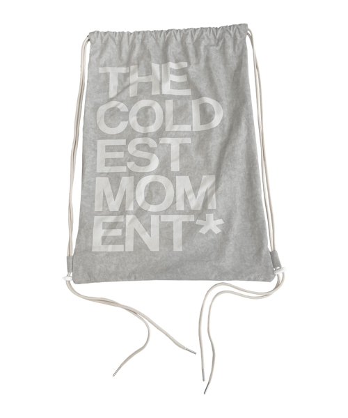 THECOLDESTMOMENT(ザコールデストモーメント)の「TCMフラワーロゴジムサック(ダーティーホワイト)(バックパック/リュック・レディース・その他・ONE SIZE)」の2枚目の写真