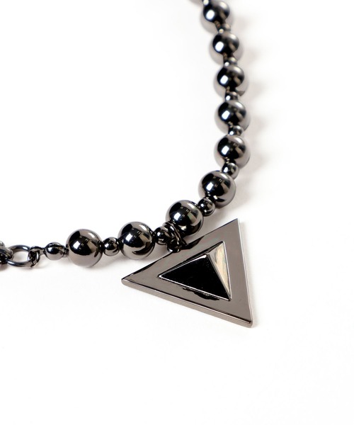 HARE(ハレ)の「トライアングルツキネックレス(HARE)(ネックレス・レディース・シルバー/ブラック・FREE)」の3枚目の写真