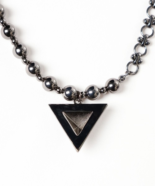 HARE(ハレ)の「トライアングルツキネックレス(HARE)(ネックレス・レディース・シルバー/ブラック・FREE)」の5枚目の写真