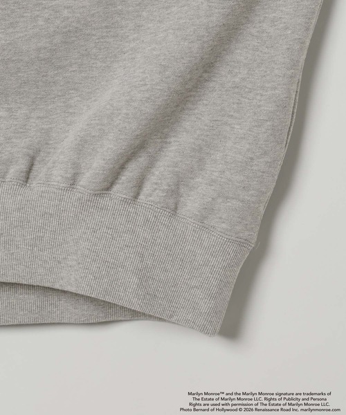 BAYFLOW（ベイフロー）の「【マリリン・モンロー生誕100周年】スウェットプルオーバー（スウェット・レディース・グレー/ブラック/アイボリー・FREE）」の10枚目の写真
