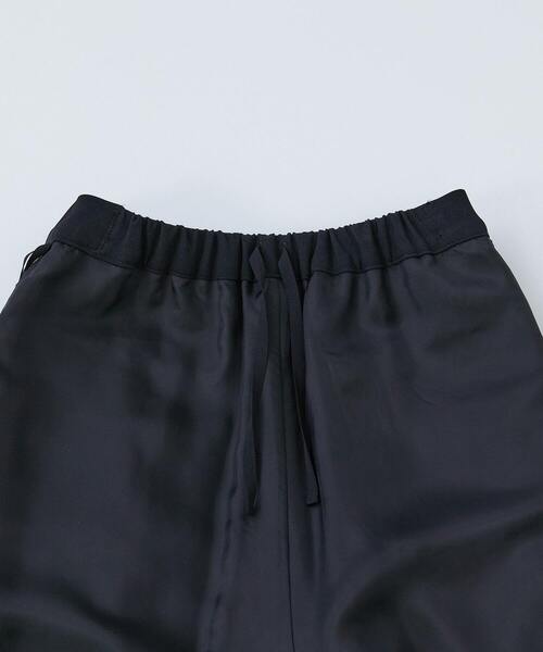 LOISIR(ロワズィール)の「エコダブルクロスジョッパーズパンツ(その他パンツ・レディース・ブラック・38)」の2枚目の写真
