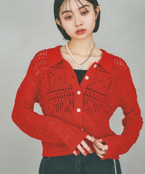 PAGEBOY(ページボーイ)の「クロシェライクエリツキカーディガン(カーディガン/ボレロ・レディース・レッド/オフホワイト/ブラック・FREE)」の1枚目の写真