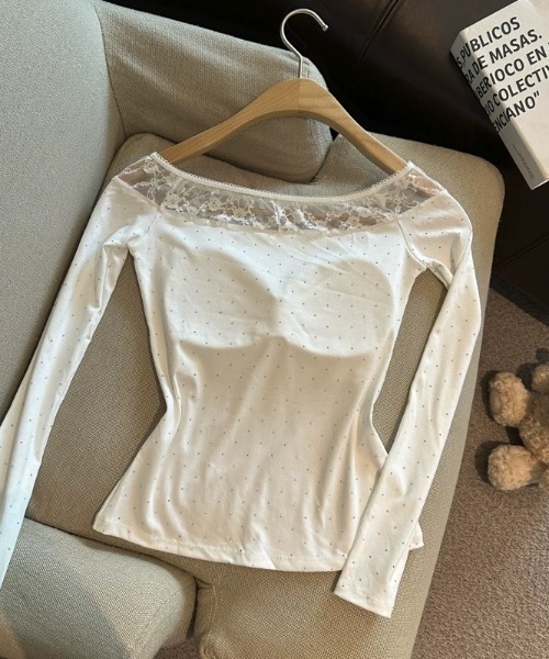 ViViDAY（ビビデー）の「【カップ付き】レースワンショルダー切り替え　ラインストーン長袖カットソー（Tシャツ/カットソー・レディース・ブラック/ホワイト・M）」の14枚目の写真