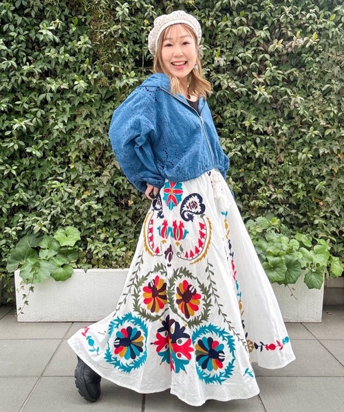 チャイハネ(チャイハネ)の「【チャイハネ】エルジャン刺繍ロングスカート(スカート・レディース・ブルー/ホワイト/ブラック・FREE)」の11枚目の写真