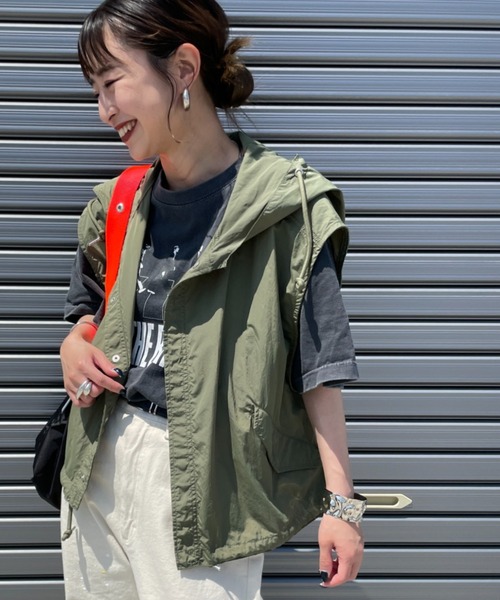 MILITARY（ミリタリー）の「[MILITARY/ミリタリー] 別注 スノーパーカーベスト（ベスト・レディース・ホワイト/ブラック/オリーブ・S/M）」の3枚目の写真