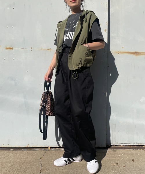 MILITARY（ミリタリー）の「[MILITARY/ミリタリー] 別注 スノーパーカーベスト（ベスト・レディース・ホワイト/ブラック/オリーブ・S/M）」の13枚目の写真