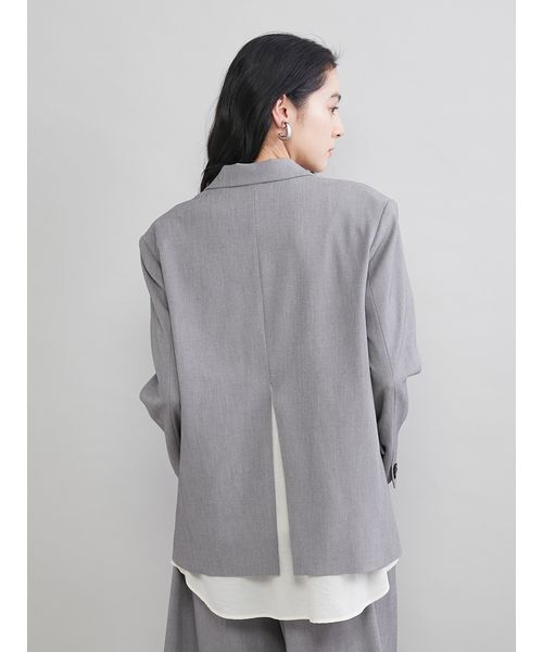 Mila Owen（ミラオーウェン）の「シャツレイヤードジャケット（テーラードジャケット・レディース・グレー/ネイビー/ベージュ・1/0）」の12枚目の写真