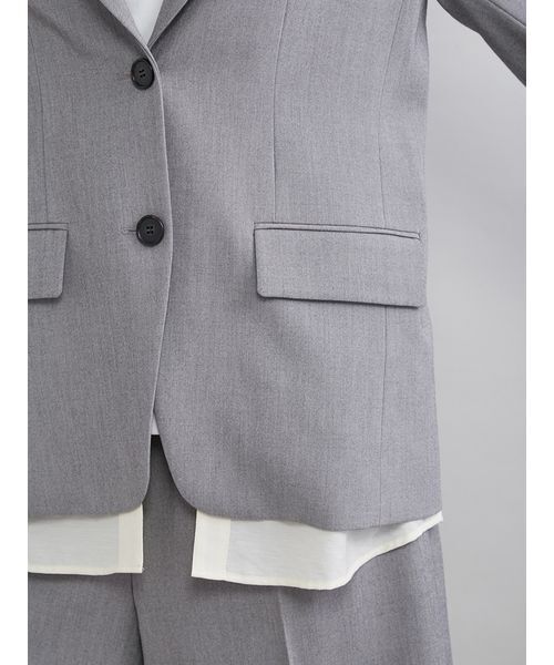 Mila Owen（ミラオーウェン）の「シャツレイヤードジャケット（テーラードジャケット・レディース・グレー/ネイビー/ベージュ・1/0）」の17枚目の写真