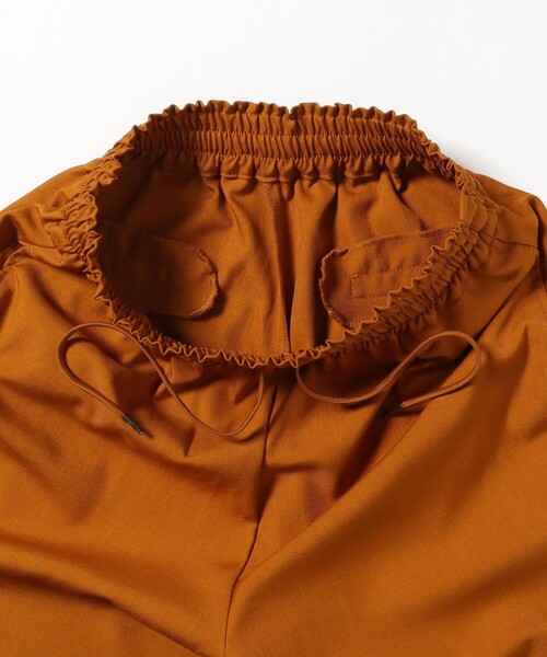 BEAMS HEART(ビームスハート)の「エフォートレス ドロスト パンツ(スラックス・レディース・グレー/ブラウン/オレンジ/ブラック・LARGE/MEDIUM/SMALL)」の8枚目の写真