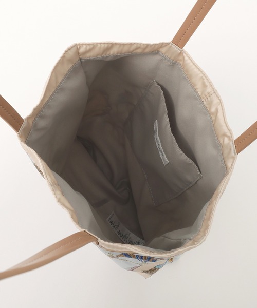 Green　Parks（グリーンパークス）の「スカーフ柄トート（トートバッグ・レディース・ライトグレー/アイボリー・FREE）」の10枚目の写真