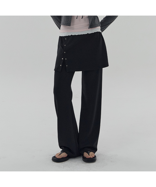 DEARSTALKER（ディアストーカー）の「D. BASIC STUD SKIRT PANTS - 2 COLOR（その他パンツ・レディース・チャコール/ブラック・FREE）」の2枚目の写真
