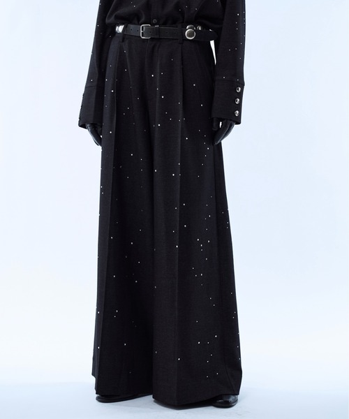 seyto（セイト）の「Rhinestone detail wide straight pants / ラインストーンディティールワイドストレートパンツ（その他パンツ・メンズ・ブラック/ブラウン・3/2/1）」の6枚目の写真