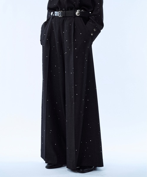 seyto（セイト）の「Rhinestone detail wide straight pants / ラインストーンディティールワイドストレートパンツ（その他パンツ・メンズ・ブラック/ブラウン・3/2/1）」の7枚目の写真
