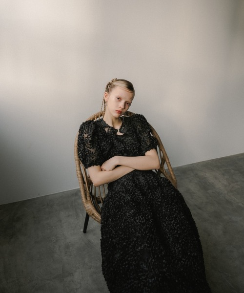 et.UNiVER（エトユニベール）の「Bloom noir dress（ドレス・レディース・イエロー/ブラウン/ブラック/グレー・SMALL/MEDIUM/LARGE）」の21枚目の写真