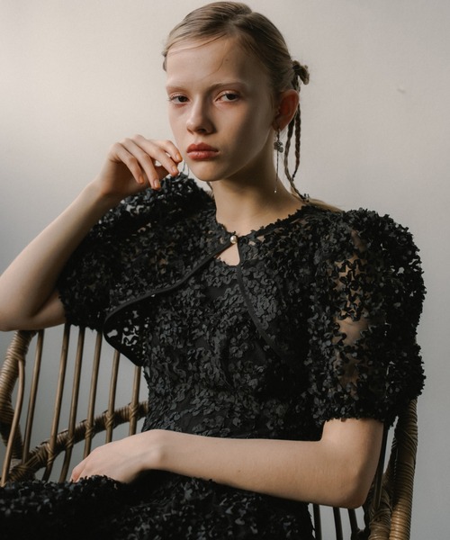 et.UNiVER（エトユニベール）の「Bloom noir dress（ドレス・レディース・イエロー/ブラウン/ブラック/グレー・SMALL/MEDIUM/LARGE）」の9枚目の写真