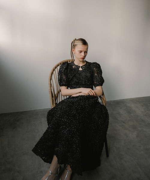 et.UNiVER（エトユニベール）の「Bloom noir dress（ドレス・レディース・イエロー/ブラウン/ブラック/グレー・SMALL/MEDIUM/LARGE）」の11枚目の写真
