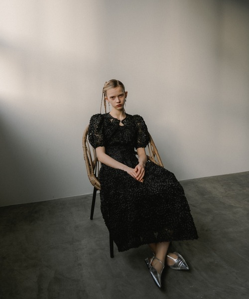 et.UNiVER（エトユニベール）の「Bloom noir dress（ドレス・レディース・イエロー/ブラウン/ブラック/グレー・SMALL/MEDIUM/LARGE）」の19枚目の写真