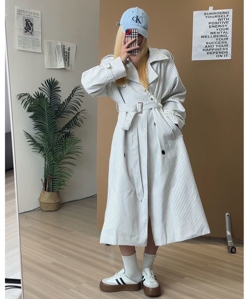 inst.ALL(インストール)の「ストライプ柄ロングトレンチコート(トレンチコート・レディース・ホワイト・M)」の12枚目の写真