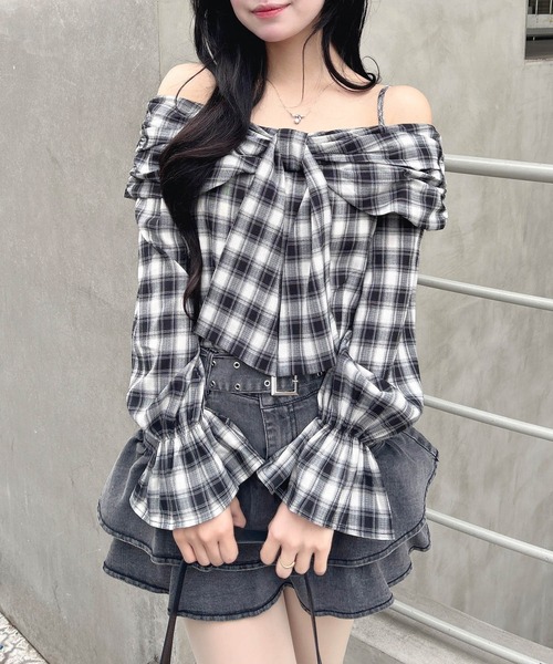 INGNI（イング）の「リボンオフショルチェック柄ブラウス（シャツ/ブラウス・レディース・ネイビー系2/ブラック系・M）」の3枚目の写真