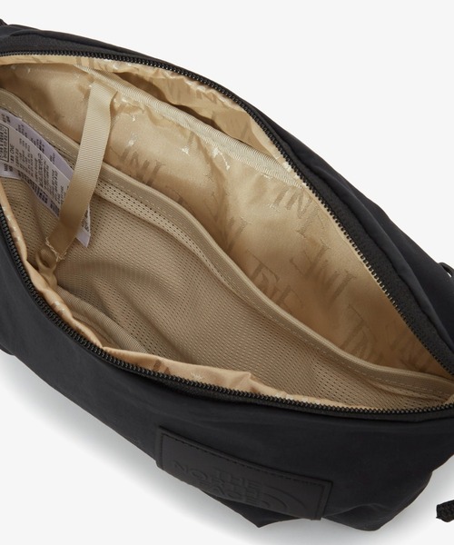 THE NORTH FACE(ザノースフェイス)の「【韓国限定・日本未入荷】THE NORTH FACE W NEVER STOP LUMBAR / ノースフェイス ウーマンネバーストップランバー 軽量(ショルダーバッグ・メンズ・ブラック/グレイッシュベージュ・FREE)」の6枚目の写真